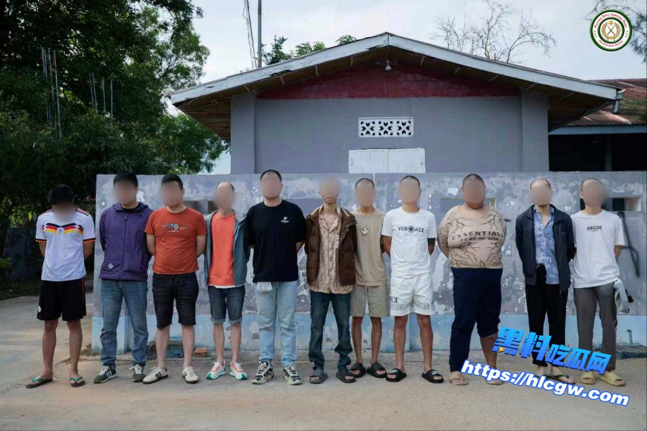 又移交12名中国人04