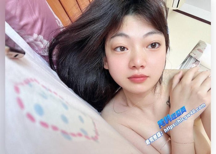 极品人妻美少妇背着老公去约炮狂揉阴蒂扣穴自慰被肉棒后入爆操娇喘连连 图1WH700x500px 极品人妻美少妇背着老公去约炮狂揉阴蒂扣穴自慰被肉棒后入爆操娇喘连连 图1WH700x500px