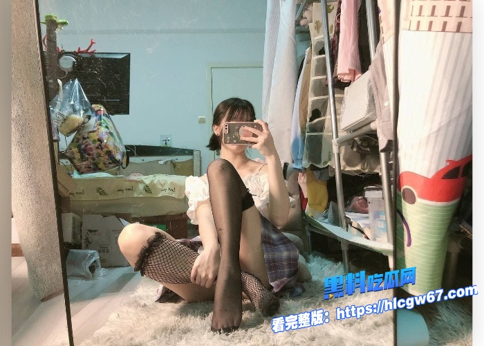 福建可爱的呆萌厂妹被主管包养调教自慰骑乘反差视频曝光打螺丝太累了还是把逼张开躺着来钱快 5