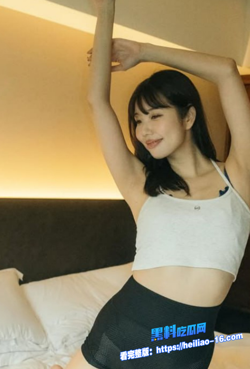 高颜值网红 Ren Katsuki 携手 兔子先生 剧情新作 化身职业女性 刚入职就被抬腿打桩狂操 被大屌爽到闭眼浪叫!5 高颜值网红 Ren Katsuki 携手 兔子先生 剧情新作 化身职业女性 刚入职就被抬腿打桩狂操 被大屌爽到闭眼浪叫!5