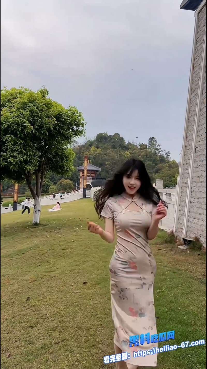 弹力混剪系列高尔夫摇美少女黑丝瑜伽裤热舞看的人欲罢不能13 弹力混剪系列高尔夫摇美少女黑丝瑜伽裤热舞看的人欲罢不能13