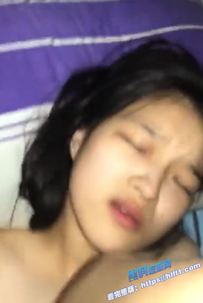 瓜友投稿 重庆的美少妇悦涵尝了偷情的嗞味 天天找我要6