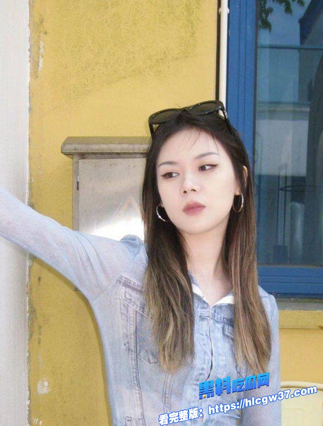 00后平面模特蒯欣欣和男友分手不雅视频曝光渣男为炫耀全网曝光疯传性爱视频 4