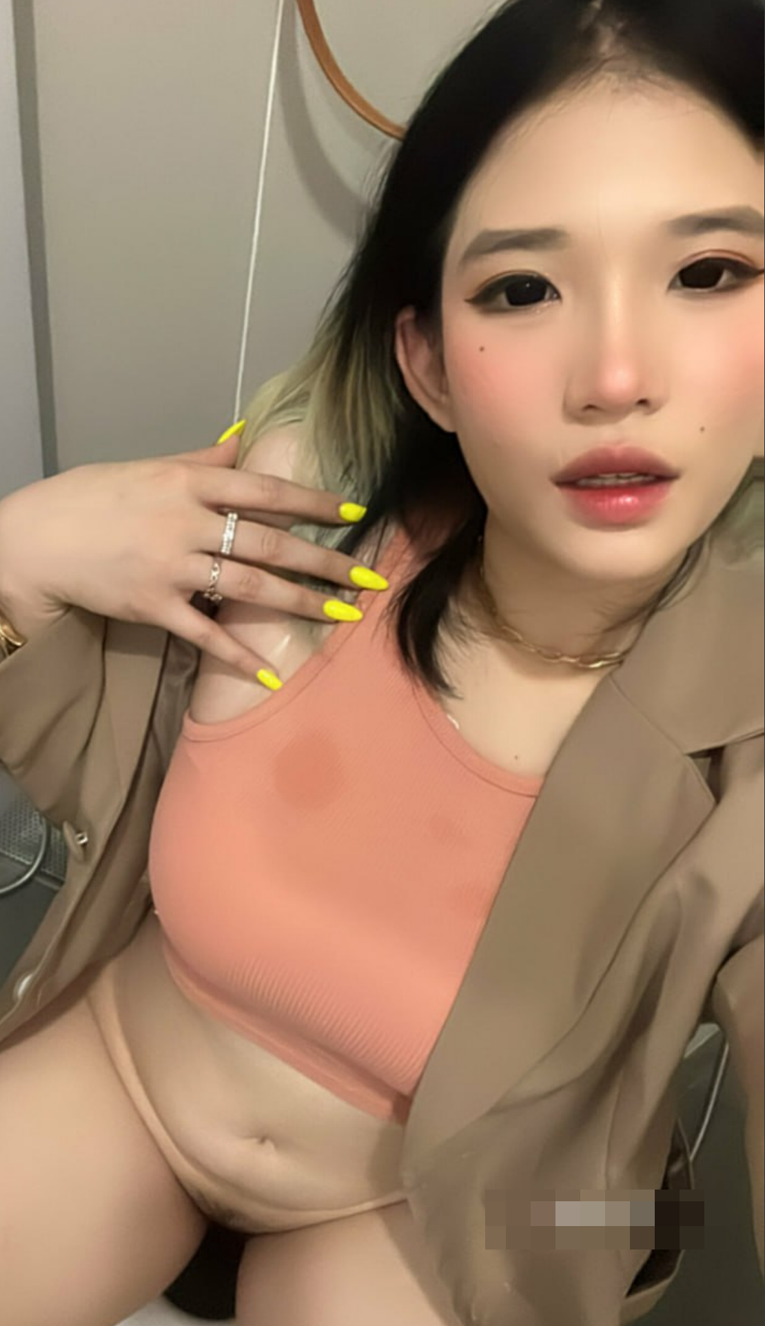 onlyfans极品网黄 u235061000 巨乳嫩鲍 性爱视频合集流出 各种姿势享受肉棒 表情极其淫荡19