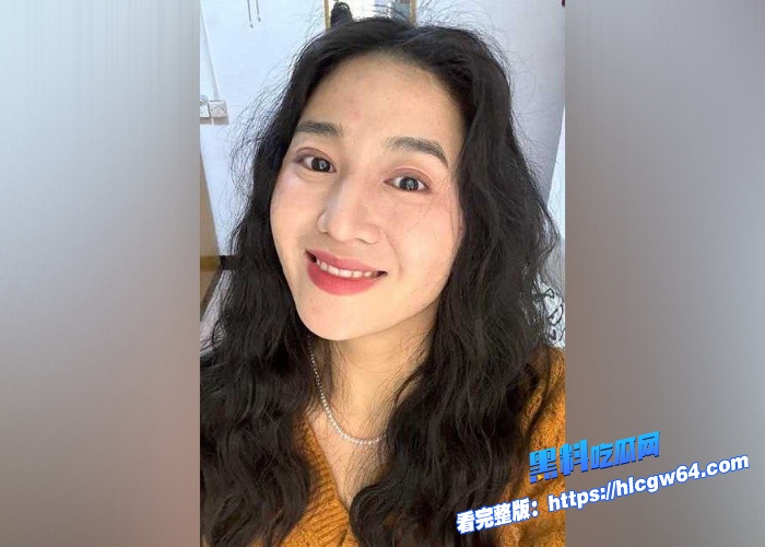 重庆市沙坪坝区人妻杨芳仪打王者荣耀跟别人撩骚约炮老公一怒之下曝光不雅视频身材精致风韵犹存 3