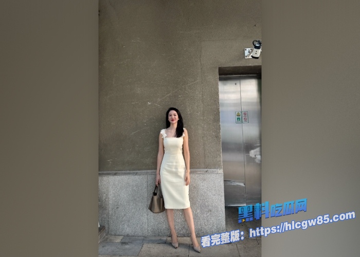 母子乱伦黑丝骚妈被下药求操 3