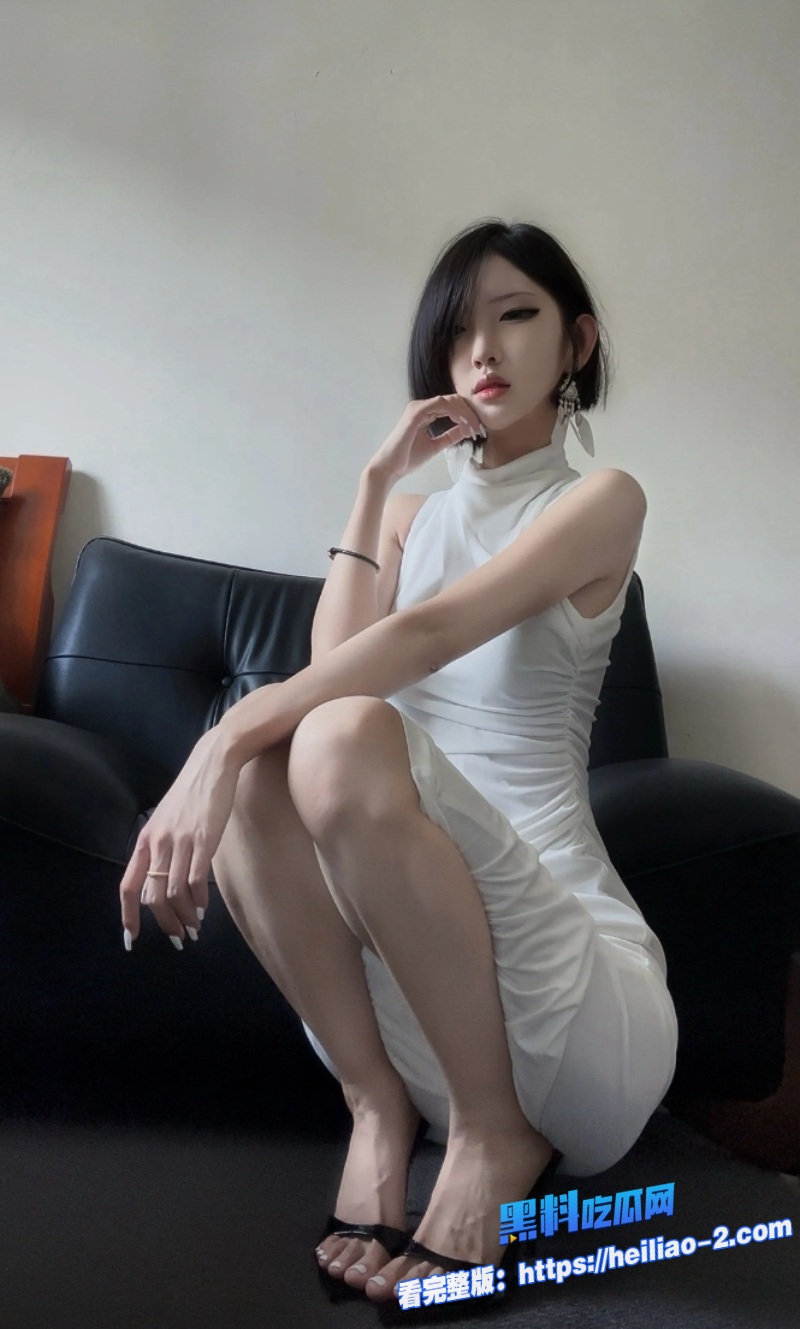 抖音50W粉丝短发网红御姐 图2 抖音50W粉丝短发网红御姐 图2
