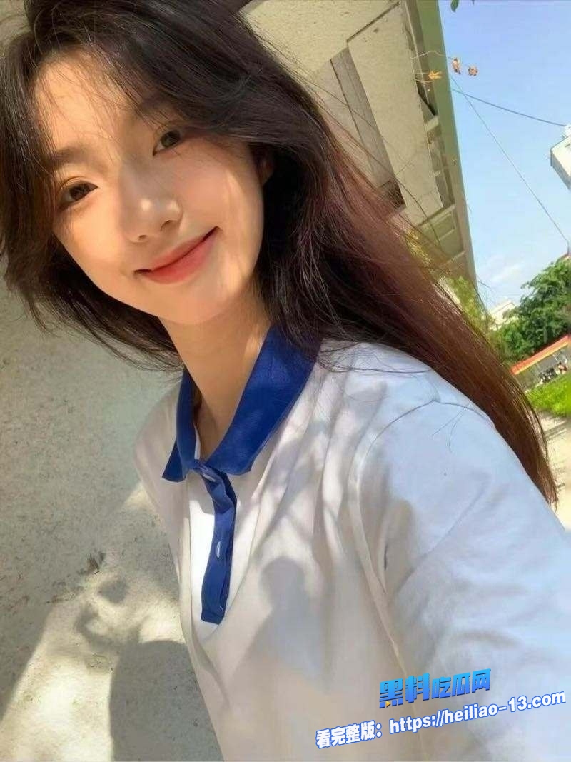 五一假期带上清纯妹妹去清吧喝酒趁妹妹喝醉爆操骚逼 4 五一假期带上清纯妹妹去清吧喝酒趁妹妹喝醉爆操骚逼 4