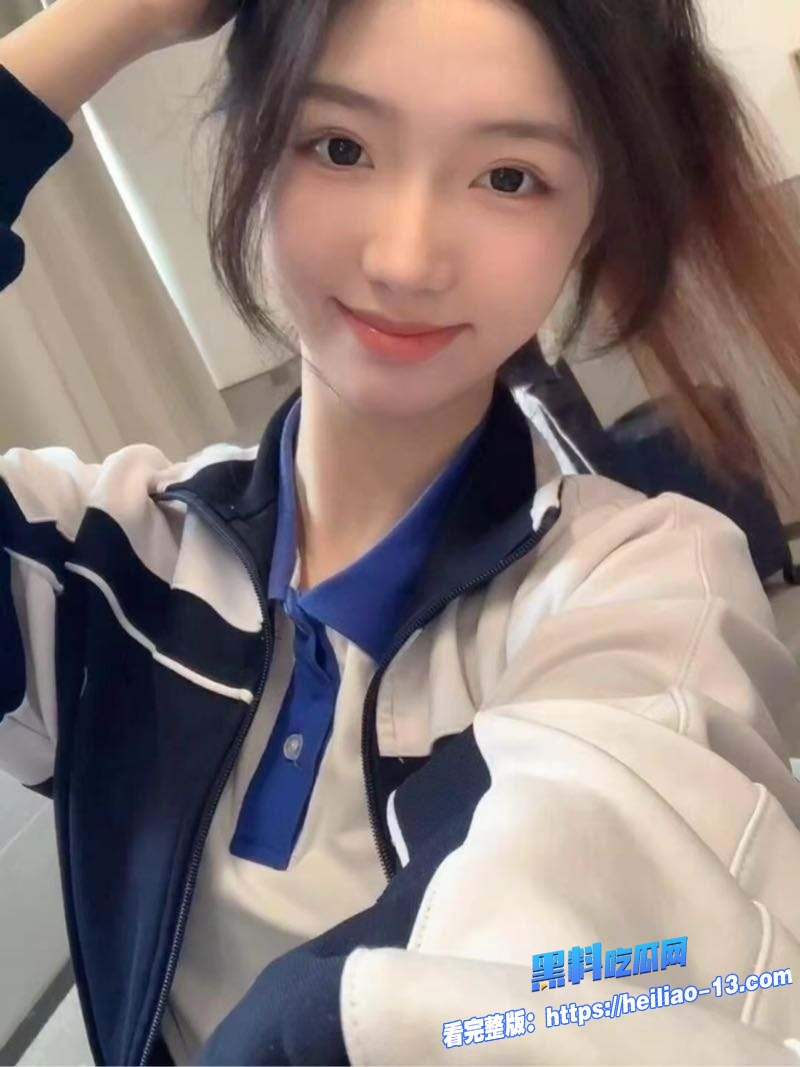 五一假期带上清纯妹妹去清吧喝酒趁妹妹喝醉爆操骚逼 5 五一假期带上清纯妹妹去清吧喝酒趁妹妹喝醉爆操骚逼 5