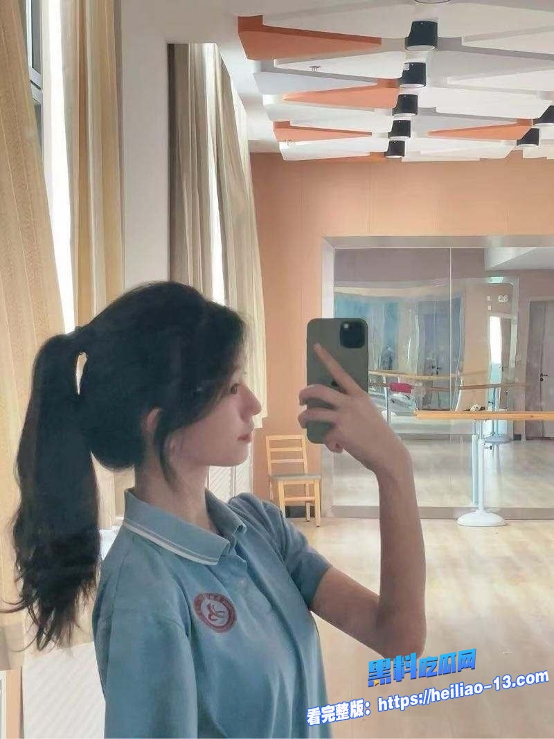 五一假期带上清纯妹妹去清吧喝酒趁妹妹喝醉爆操骚逼 6 五一假期带上清纯妹妹去清吧喝酒趁妹妹喝醉爆操骚逼 6