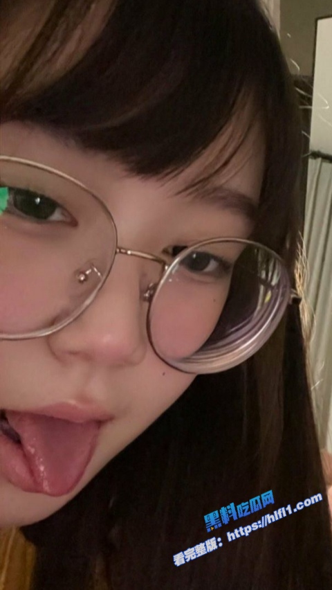 onlyfans巨乳萝莉 saizneko 自拍福利合集 童颜巨乳反差美少女 小坦克的可操纵性好强！9