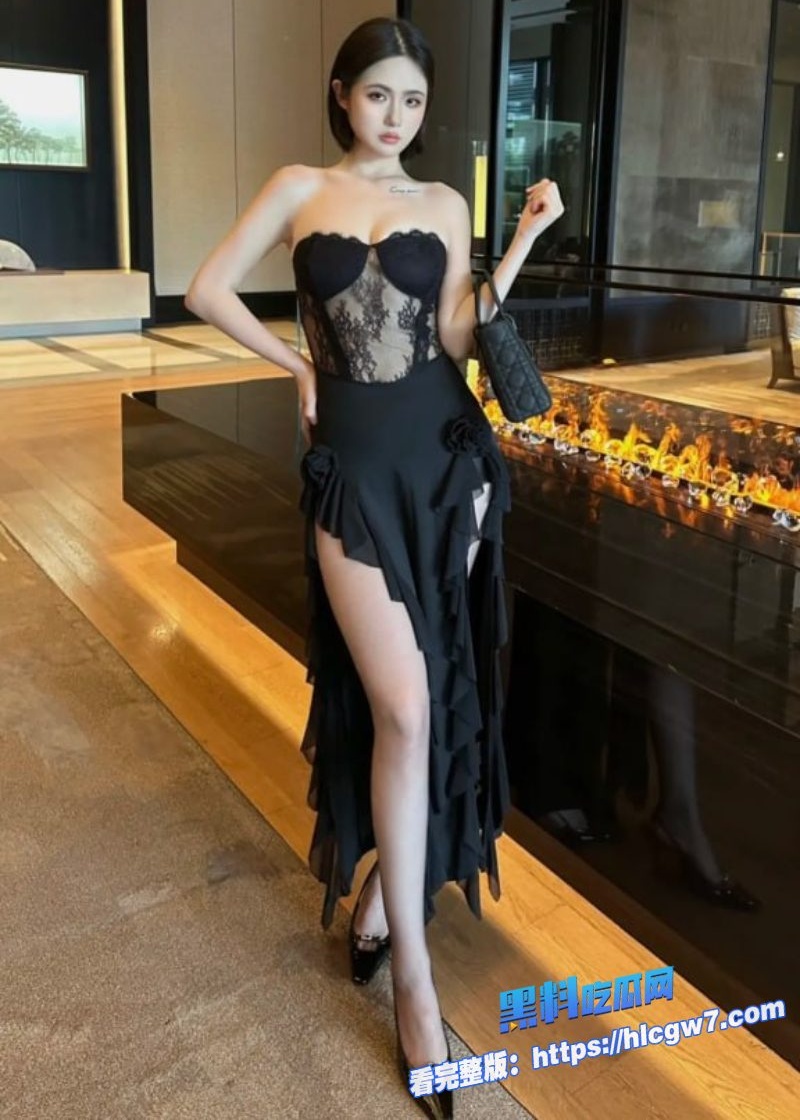 高颜值蒙眼小母狗黑丝诱惑足交乳交双重伺候主人连射两次1
