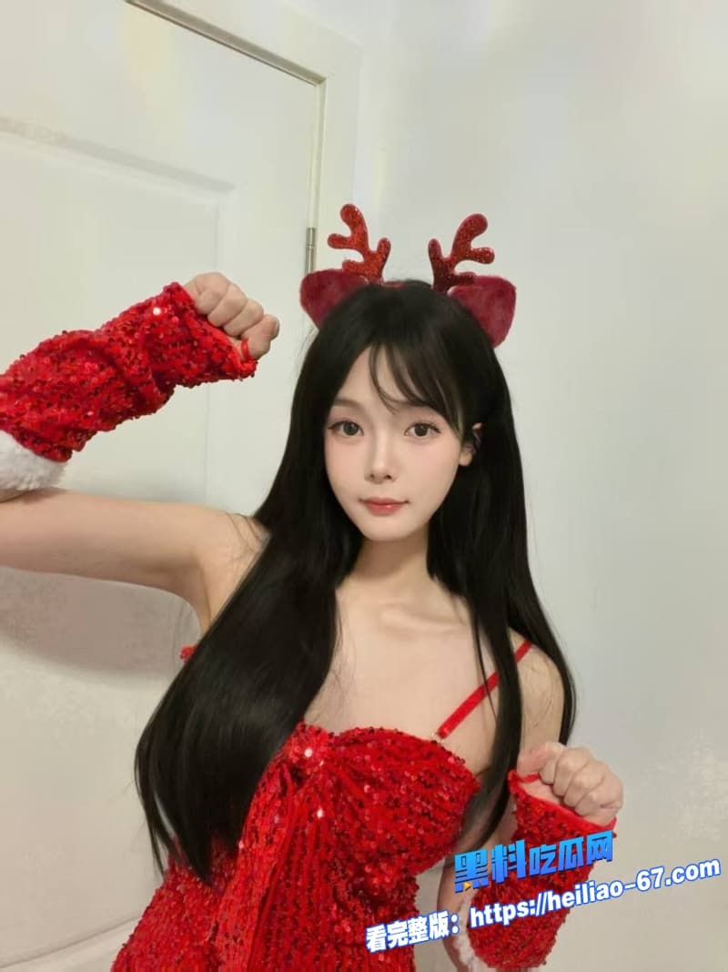 海角姐弟乱伦姐夫被灌醉后直接在客厅中爆操姐姐黑丝美腿超诱惑2