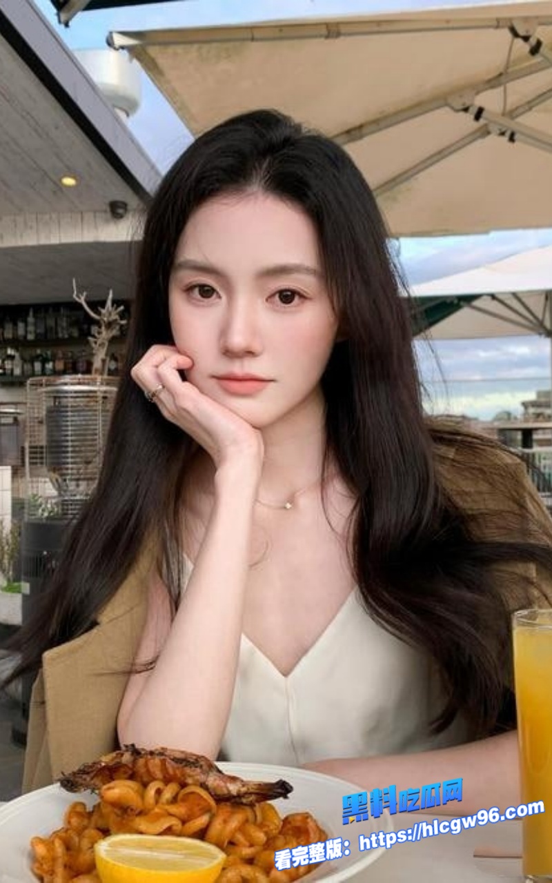大哥外出工作出差帅气的大学生弟弟精虫上脑居然强行与美艳嫂嫂发生不可描述的事情2