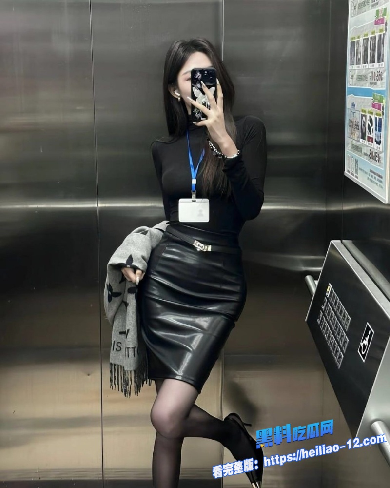 反差婊秘书最新收费私拍福利合集流出 1