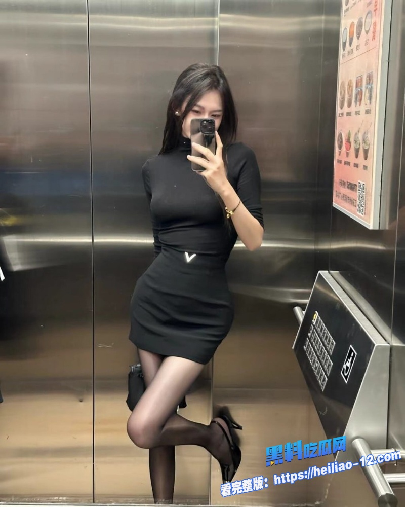 反差婊秘书最新收费私拍福利合集流出 3