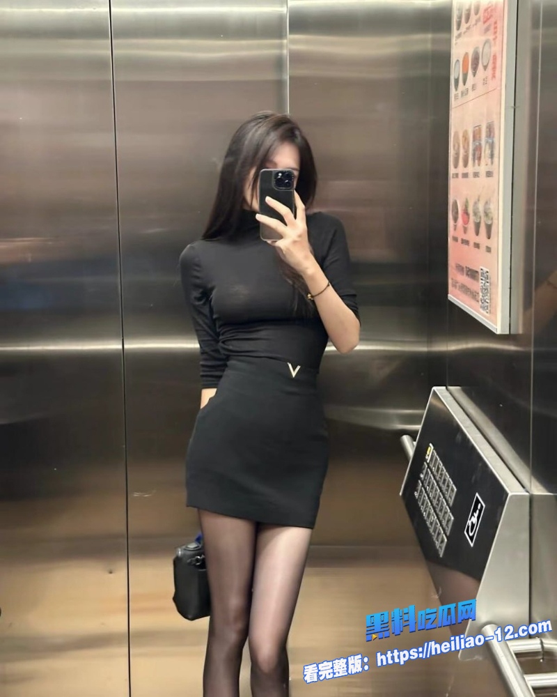 反差婊秘书最新收费私拍福利合集流出 5