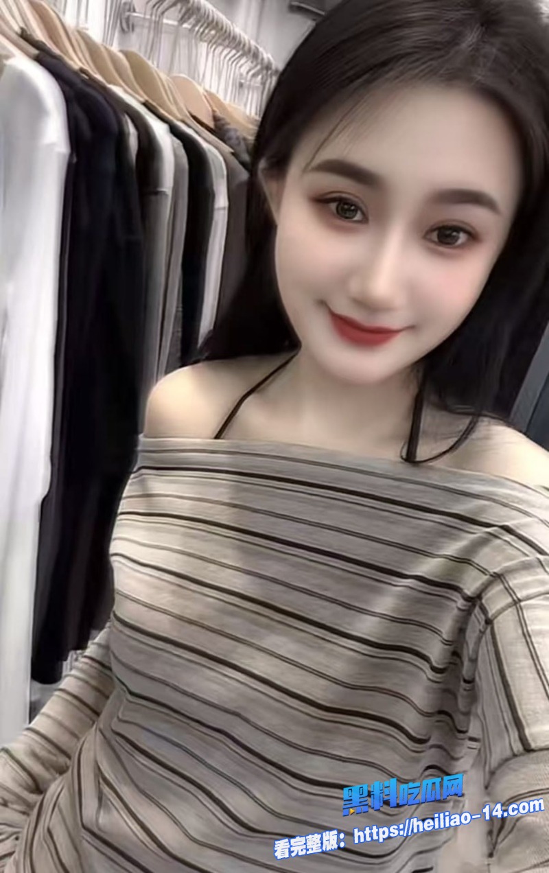 风韵犹存的极品大奶少妇人妻性格超好红色情趣内衣简直韵味十足1