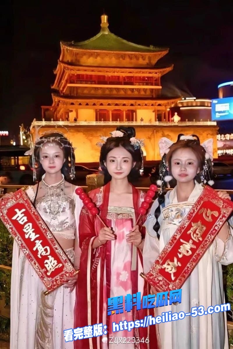 青海反差小婊子张启幸结婚后还不收敛裸聊粉丝视频曝光老公这绿帽算是戴稳了 1