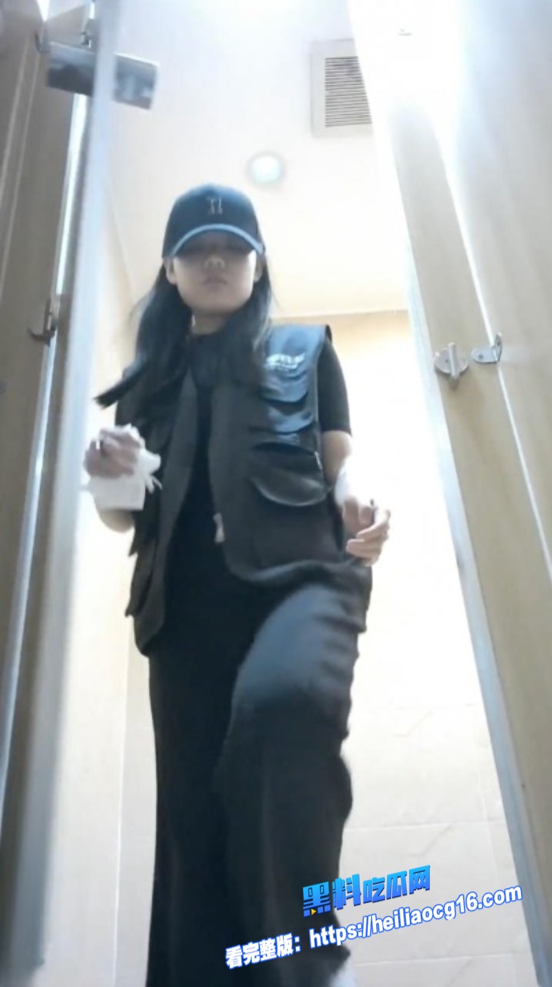 公共厕所偷拍2 公共厕所偷拍2
