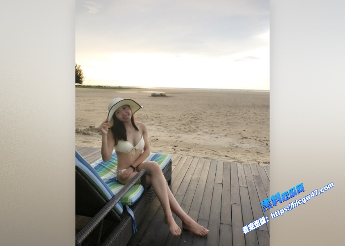 推特博主岁月了然婚后偷情视频被绿帽老公爆出温柔知性美女人妻在私下更加的反差 图2WH700x500px