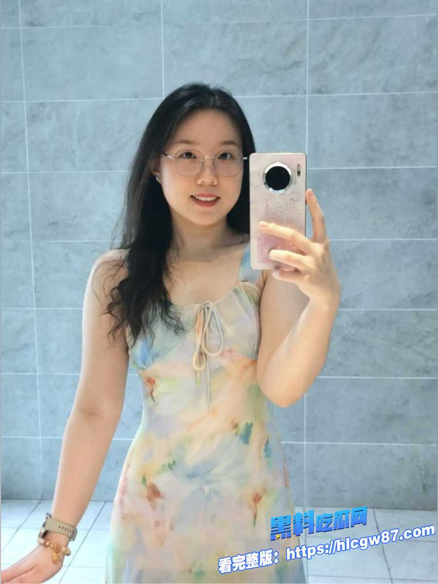 反差女大学生董佳丽 1