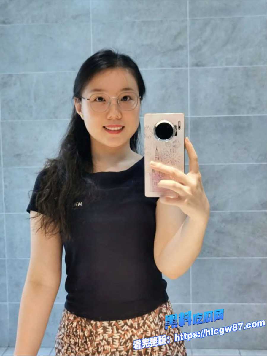 反差女大学生董佳丽 2