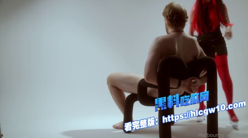 OnlyFans日本顶流符文女神MeltyMelu齐刘海红挑染反差戴眼镜甜酷炸裂调教白男视频曝光14