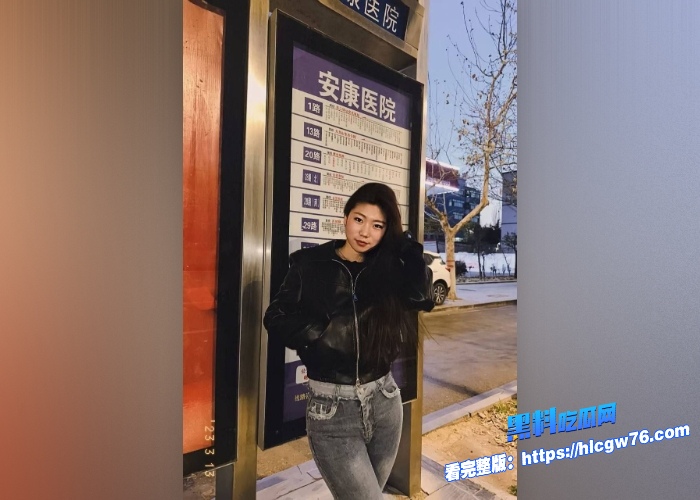 瓜友投稿5线小城市台球厅一个少妇前台打台球的时候花了200助教费用轻松拿下瓜友看看绝对超值 图2