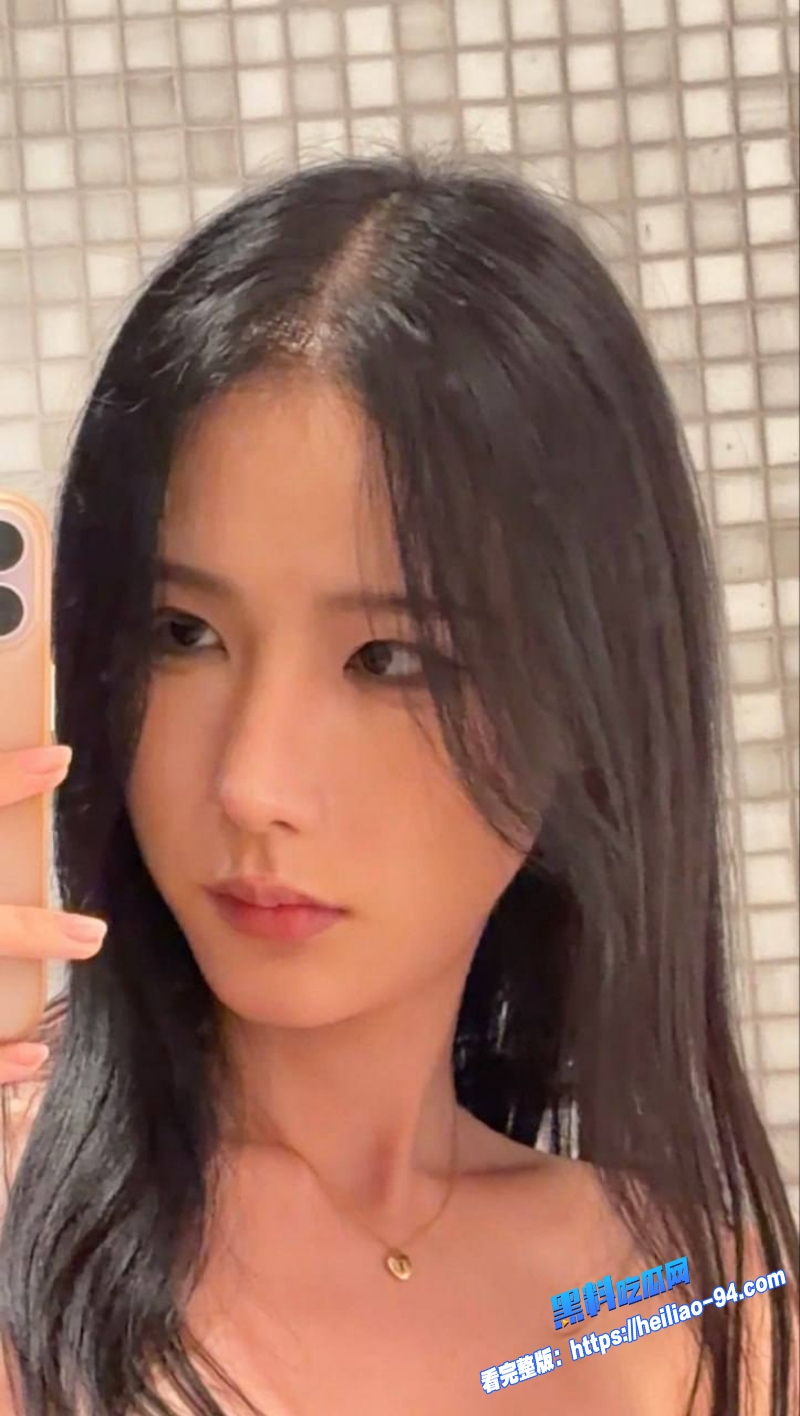 抖音TS网红Sunny水水水黑丝连体情趣衣与猛男肛交啪啪视频流出10