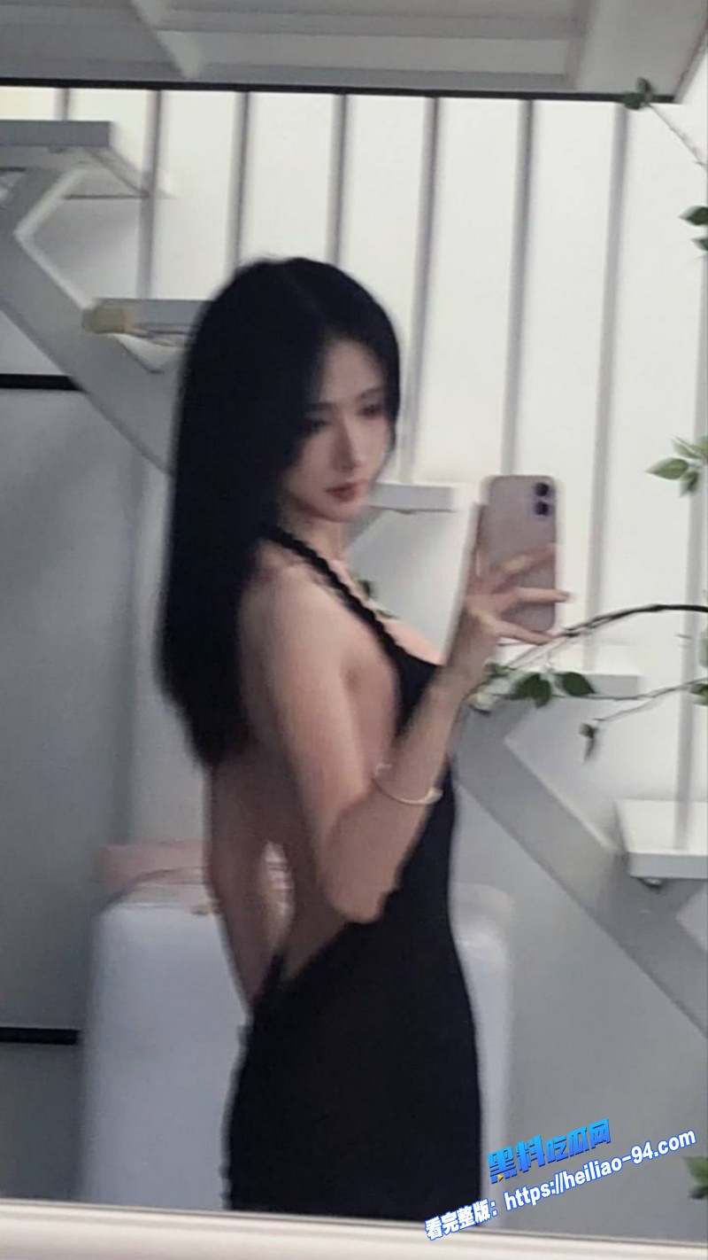 抖音TS网红Sunny水水水黑丝连体情趣衣与猛男肛交啪啪视频流出11
