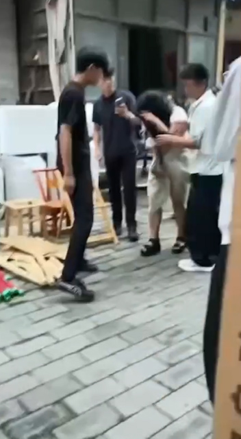 q6162原配当街 抓小三 q6162原配当街 抓小三