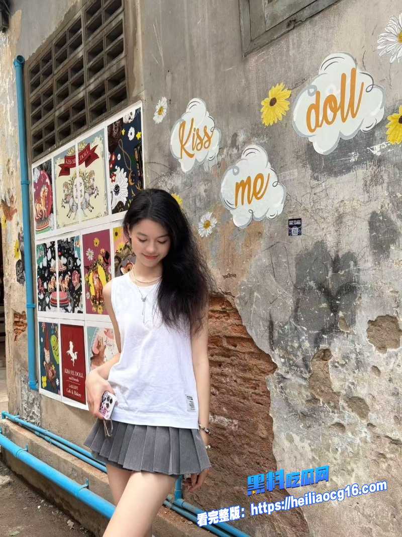 高颜值眼镜嫩妹UU睡不着4 高颜值眼镜嫩妹UU睡不着4