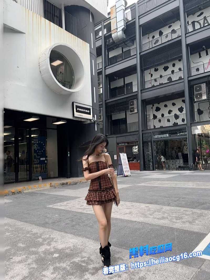 高颜值眼镜嫩妹UU睡不着5 高颜值眼镜嫩妹UU睡不着5