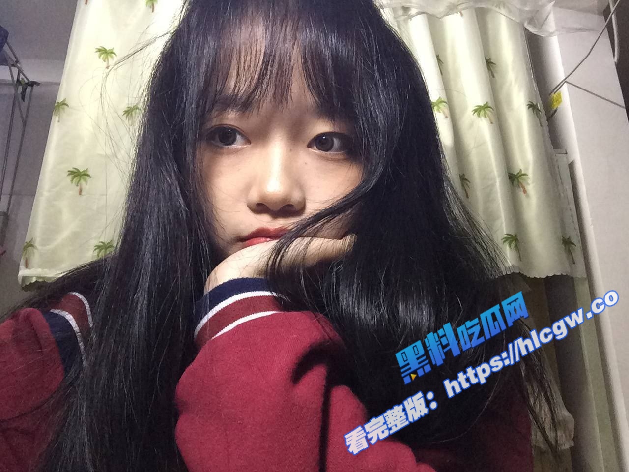 喜欢学生妹的兄弟们爽啦！清纯甜美小学妹大量自拍视频泄密 全裸发骚自慰满脸写着来肏我！2