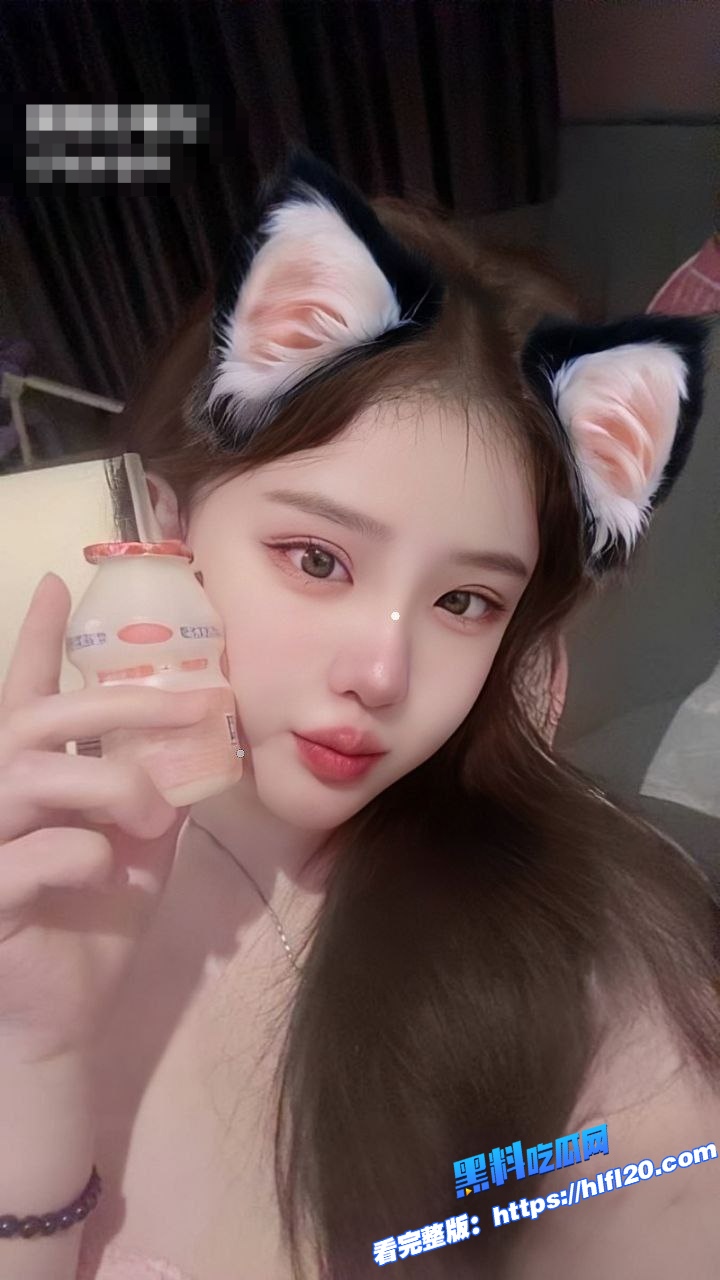 抖音巨乳小网红福利自慰不雅视频曝光 还以为是个乖乖女 实际上是个骚逼母狗！图3