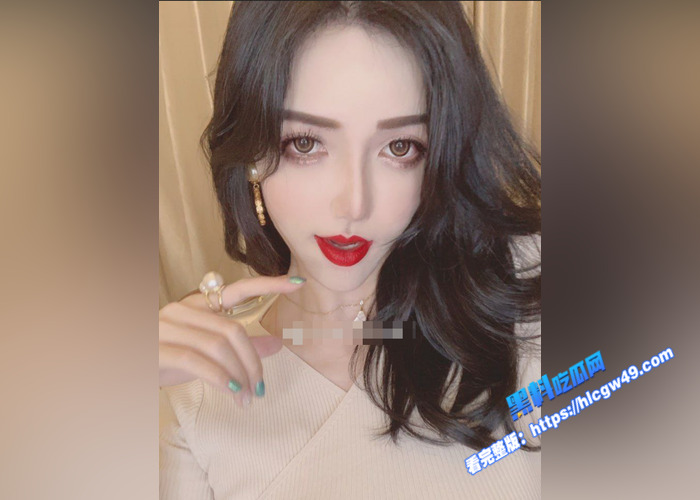 微博网红 顾灵曦 巨乳肥臀被金主爸爸包养 一对超级大灯 被金主后入爆操她的骚穴2