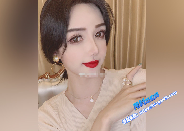 微博网红 顾灵曦 巨乳肥臀被金主爸爸包养 一对超级大灯 被金主后入爆操她的骚穴3