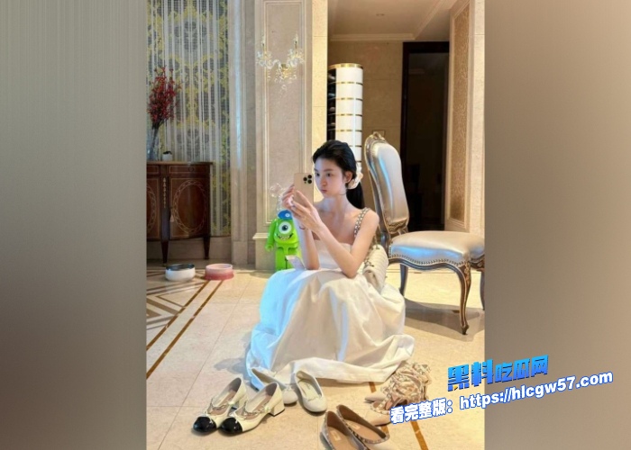 骚宝私密回春第一期舞蹈老师出来偷吃金手指扣逼多次喷水今天想要吃饱按摩床上操 图5