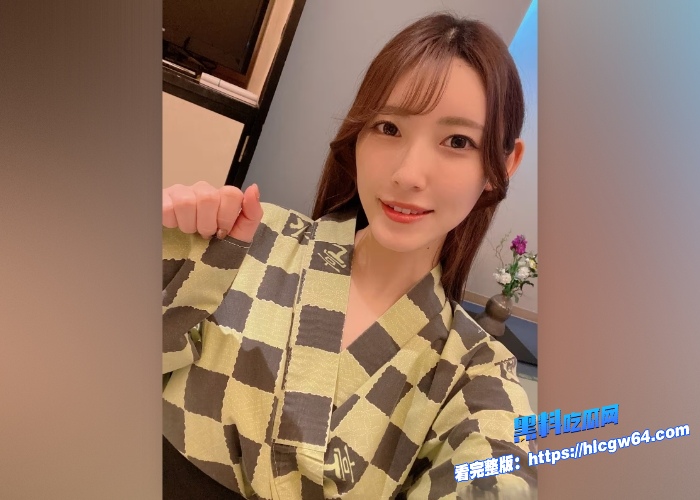 黑料解说寂寞淫妻爱上强暴她的摄影邻居森泽佳奈儿子回来时在儿子面前假装锻炼身后被摄影师狂插身材还是一如既往天花板 图7