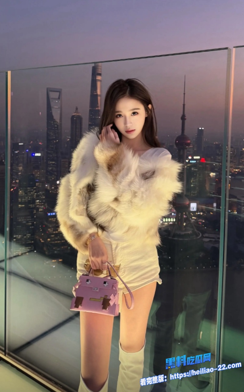 中国最美女牌手Yara远赴柬埔寨陪盘总玩德州扑克1天8万u酒店和盘总磕炮视频独家曝光回国后发现三百万手表被盗这波亏麻了 3
