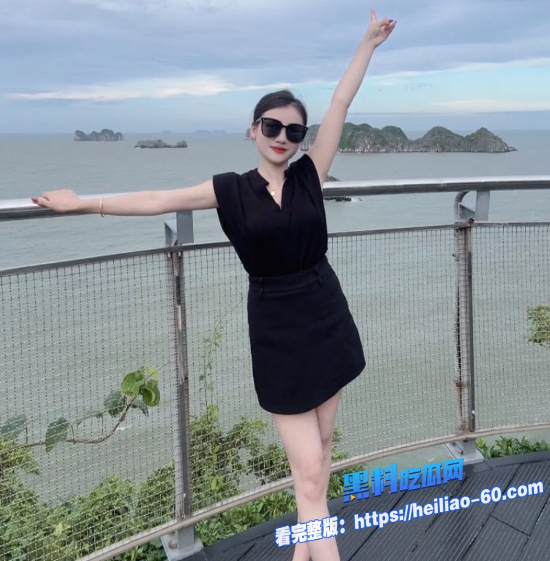 姨子洗澡裹浴巾求姐夫涂精油按摩到跨坐腿上主动开干 1