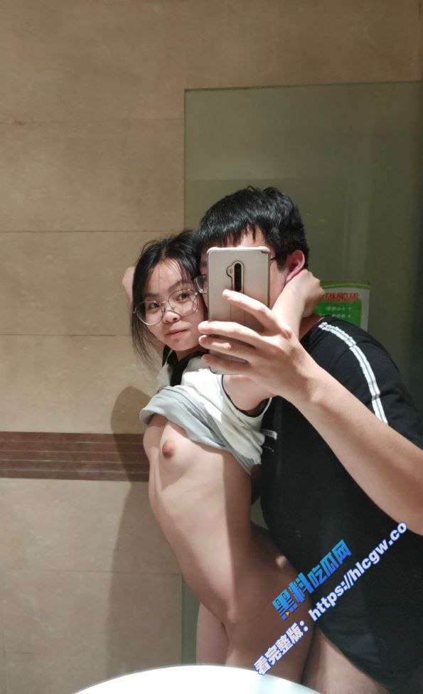 反差曝光 西南政法大学外语学院学霸 傅祖梅 已被调教成骚母狗!10 反差曝光 西南政法大学外语学院学霸 傅祖梅 已被调教成骚母狗!10