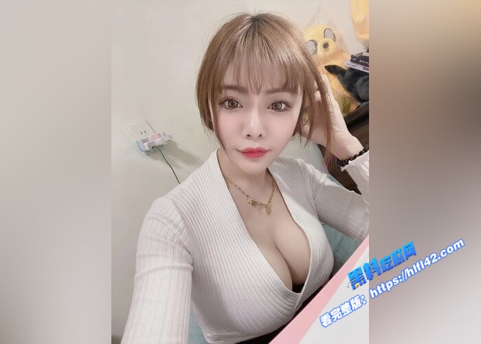 魔鬼身材巨乳少妇 咪咪 全裸自拍视频曝光 床上秒变骚母狗模样 让人顶不住啊32
