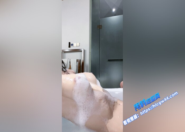 秀人网反差模特 王馨瑶 金主私人定制福利流出 肤白貌美巨乳细腰 让人把持不住42