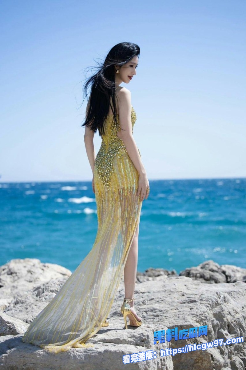 浪姐御姐女明星张俪车内约会小鲜肉杨旭文 3