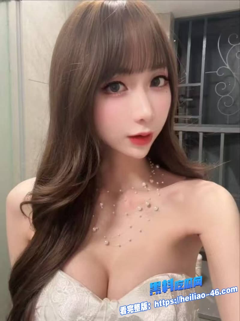 海角兄妹乱伦骚货小表妹身穿JK制服与哥哥在天台上做爱极品白虎嫩穴看的小编下面都要硬爆了8 海角兄妹乱伦骚货小表妹身穿JK制服与哥哥在天台上做爱极品白虎嫩穴看的小编下面都要硬爆了8