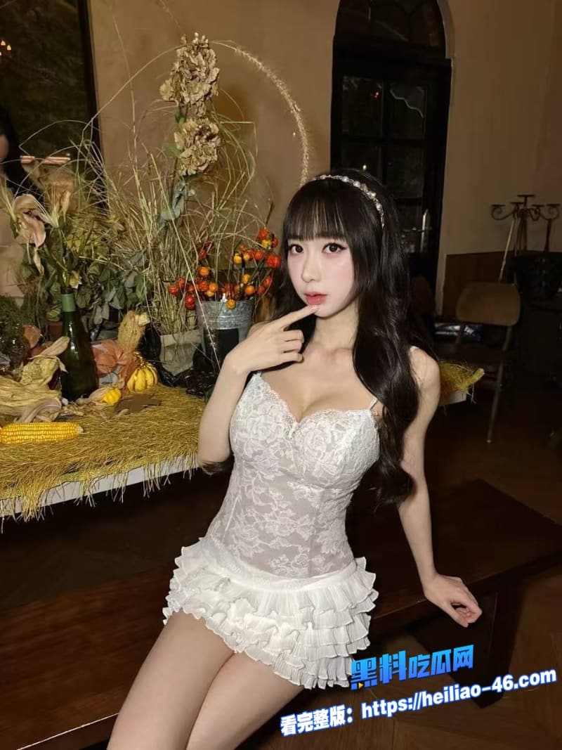 海角兄妹乱伦骚货小表妹身穿JK制服与哥哥在天台上做爱极品白虎嫩穴看的小编下面都要硬爆了11 海角兄妹乱伦骚货小表妹身穿JK制服与哥哥在天台上做爱极品白虎嫩穴看的小编下面都要硬爆了11