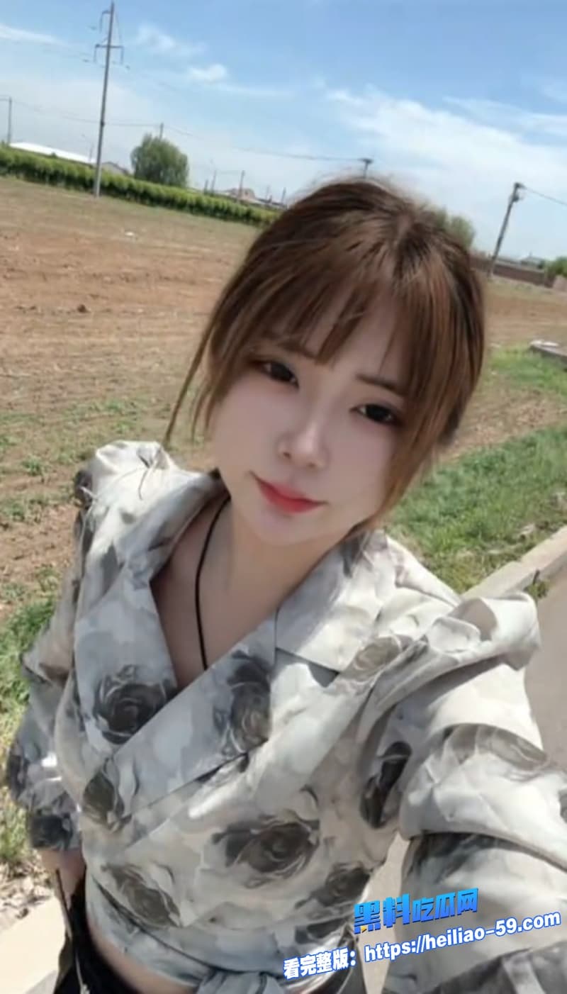 高颜值精神小妹直播吃鸡视频流出全程露脸狂舔巨屌长相清纯的被操到娇喘浪叫不停7 高颜值精神小妹直播吃鸡视频流出全程露脸狂舔巨屌长相清纯的被操到娇喘浪叫不停7