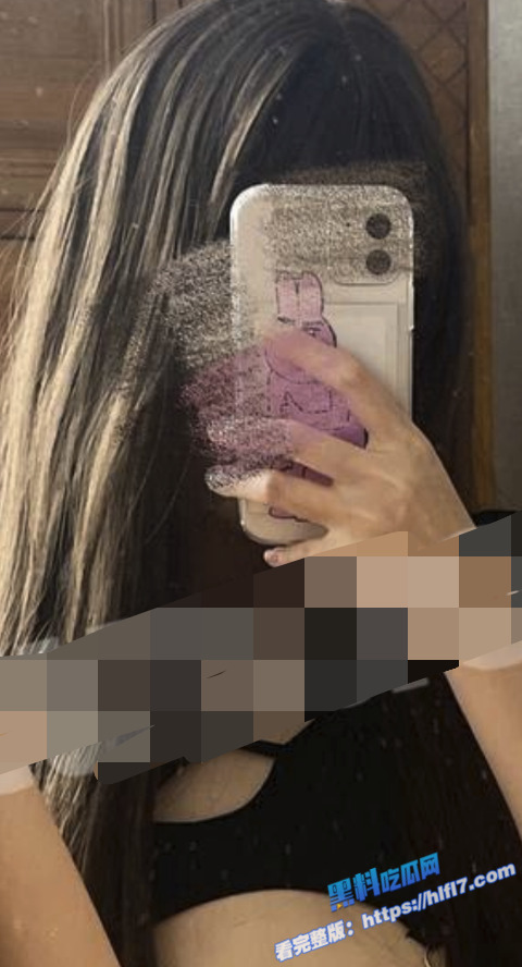 推特网红 tutuououo兔兔 高价定制视频流出 粉嫩白虎骚穴母狗 掰开嫩穴用道具自慰！3
